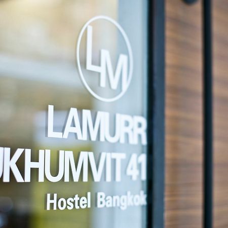 Lamurr Sukhumvit 41 Vandrarhem Bangkok Exteriör bild